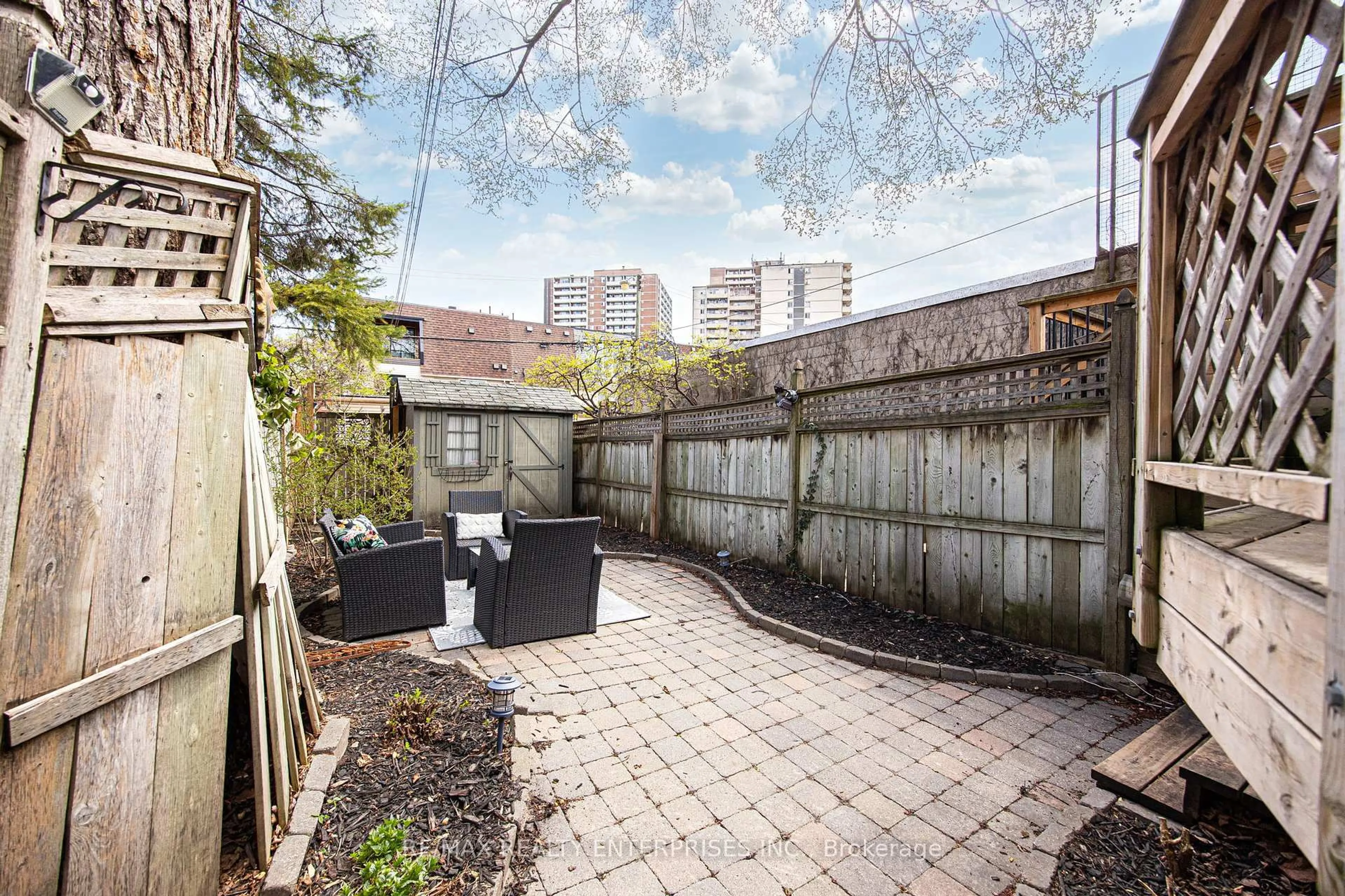 Patio, street for 5A Sword St, Toronto Ontario M5A 3N3