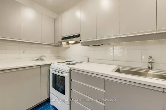 Additional property image - 58 Sherwood Ave Unit 14