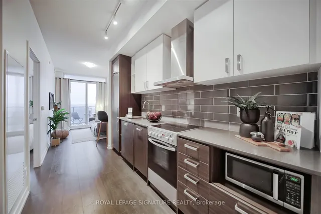 Additional property image - 125 Redpath Ave Unit 1913