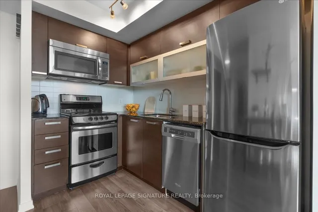 Additional property image - 68 Abell St Unit 933