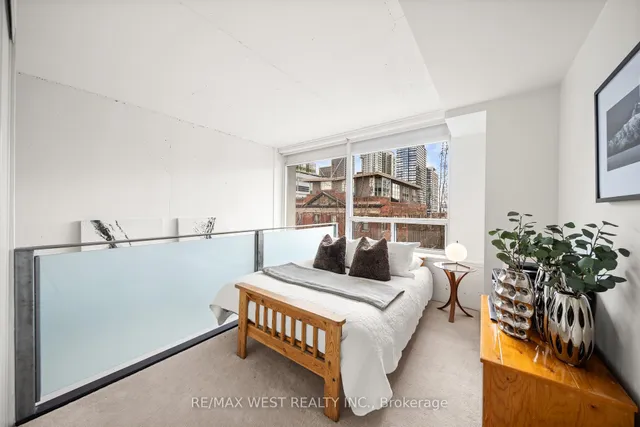 Additional property image - 954 King St Unit 510