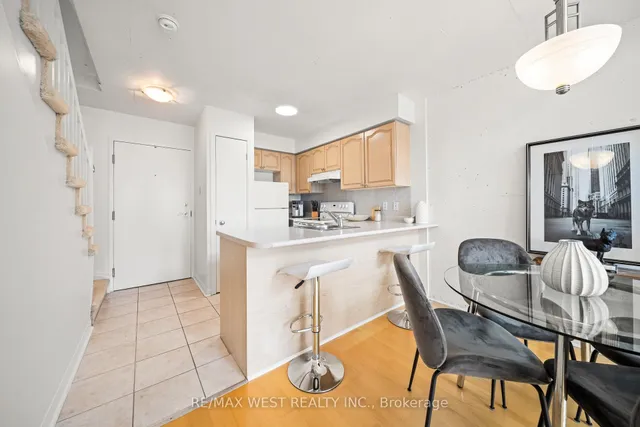 Additional property image - 954 King St Unit 510