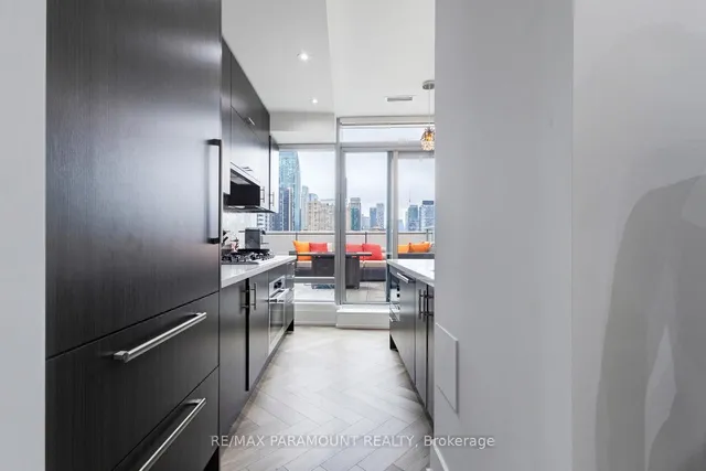 Additional property image - 39 Queens Quay Unit 1101