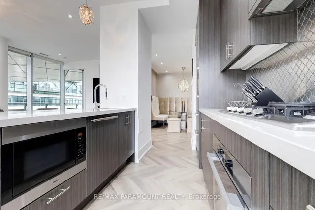 Additional property image - 39 Queens Quay Unit 1101