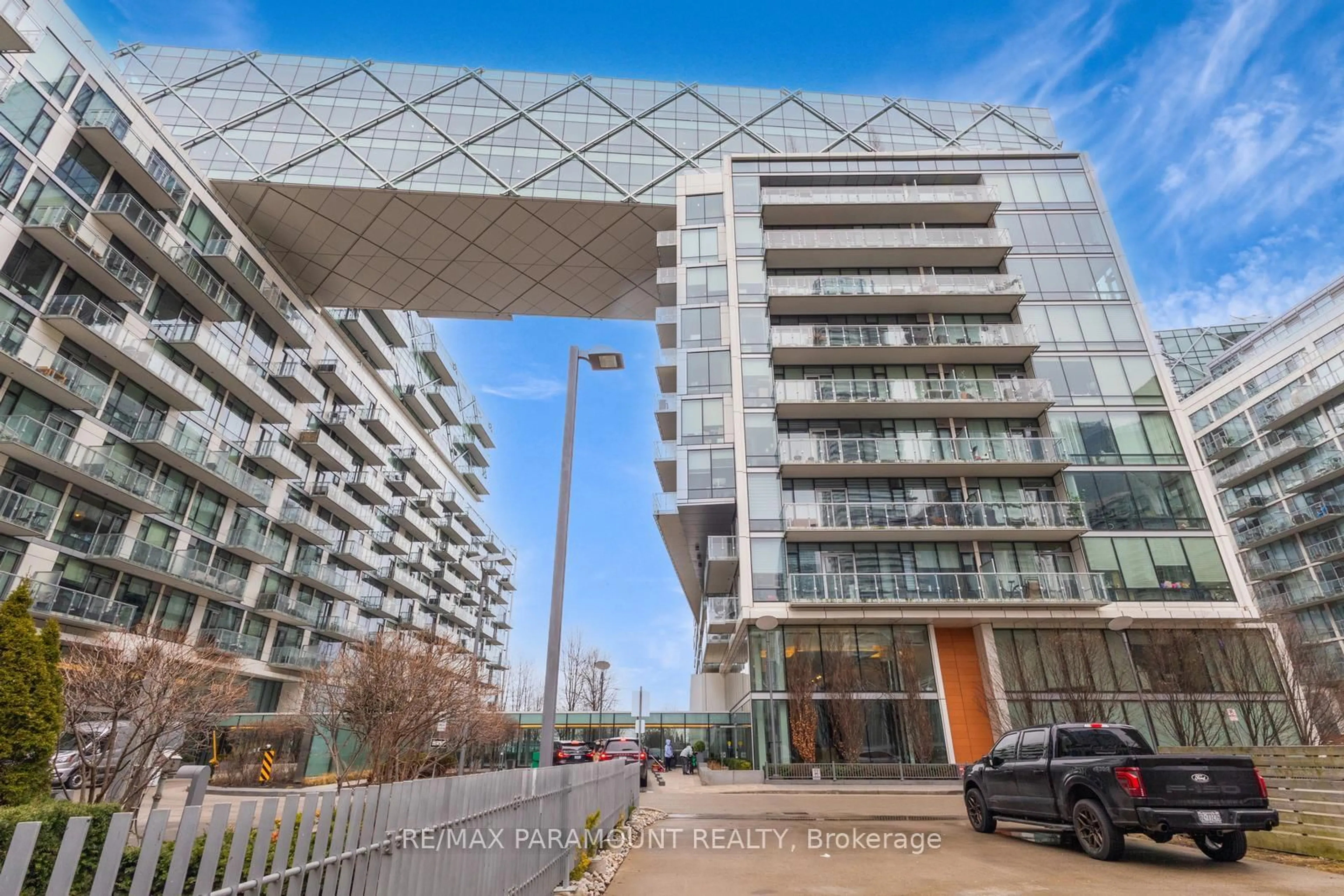 Unknown for 39 Queens Quay #1101, Toronto Ontario M5E 0A4