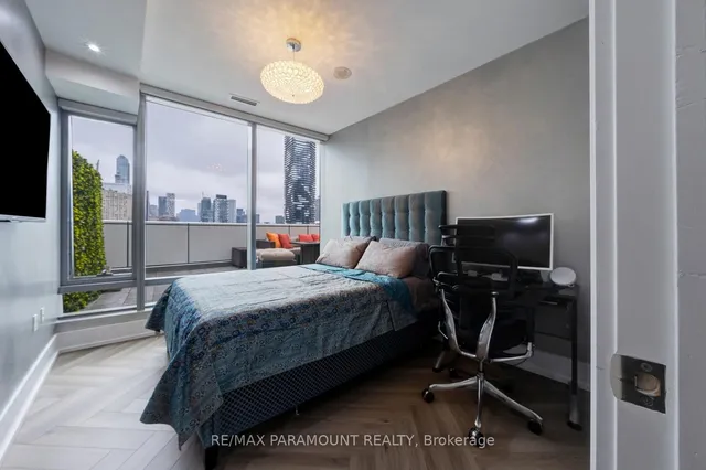 Additional property image - 39 Queens Quay Unit 1101
