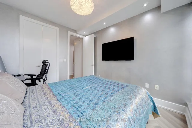 Additional property image - 39 Queens Quay Unit 1101