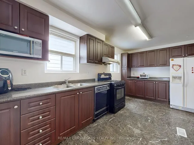 Additional property image - 62 Ernest Ave