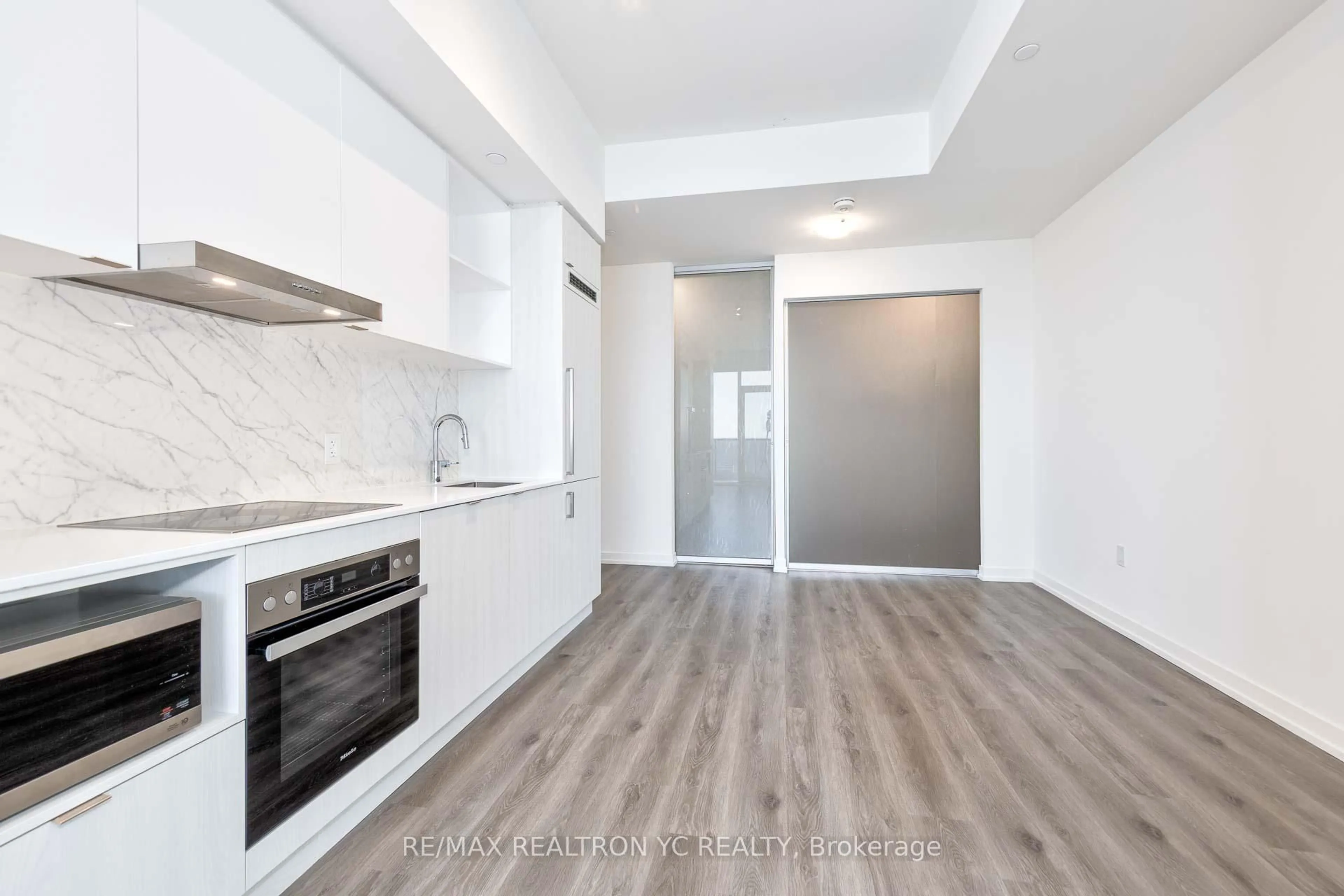 Standard kitchen, unknown for 138 Downes St #6908, Toronto Ontario M5E 0E4