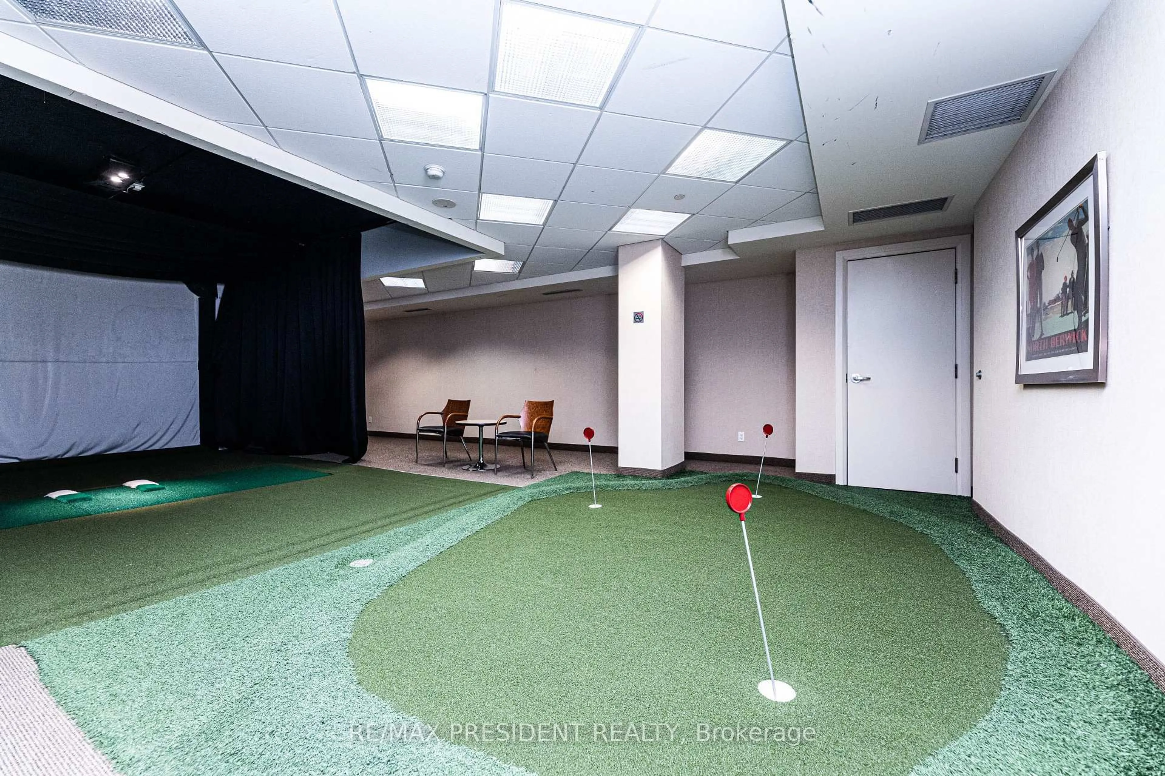 A pic of a room for 4978 Yonge St #1911, Toronto Ontario M2N 7G8