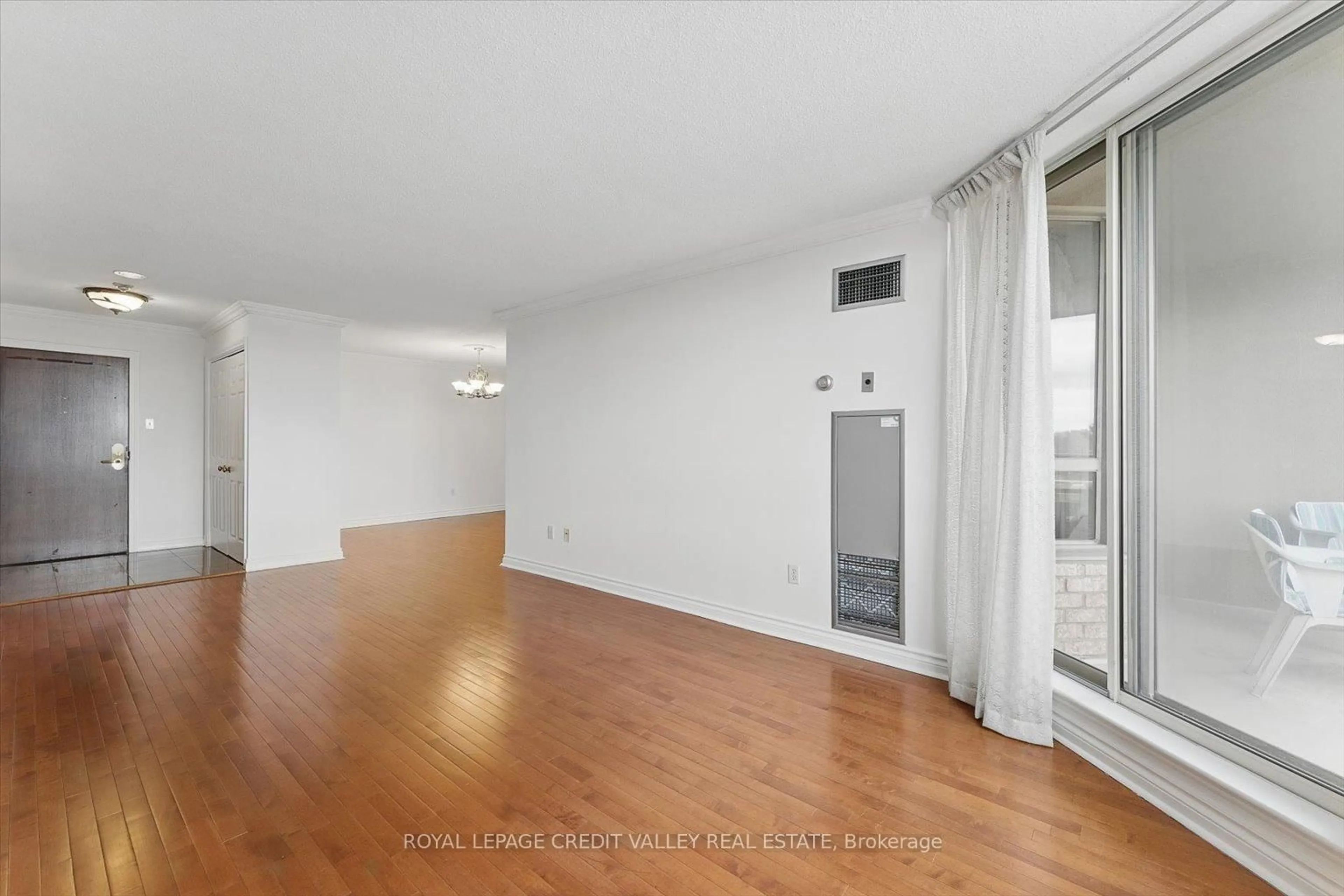 A pic of a room for 1200 Don Mills Rd #507, Toronto Ontario M3B 3N8