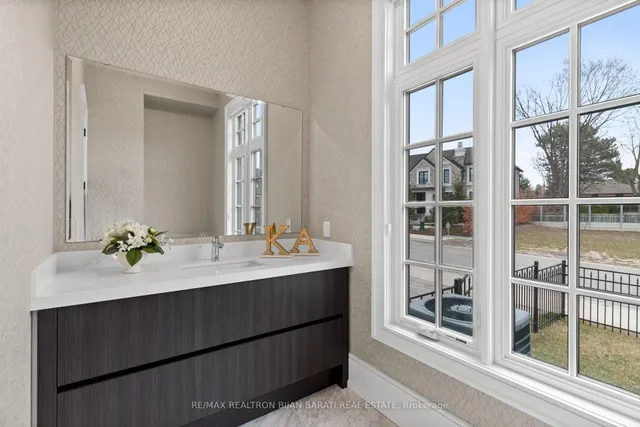 Additional property image - 29 Ballyconnor Crt