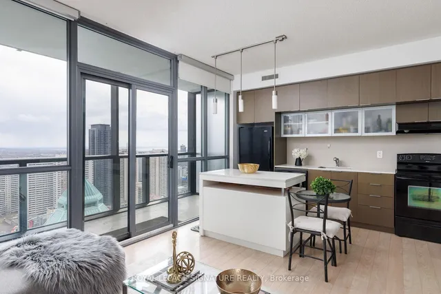 Additional property image - 110 Charles St Unit 3410