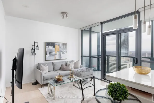 Additional property image - 110 Charles St Unit 3410