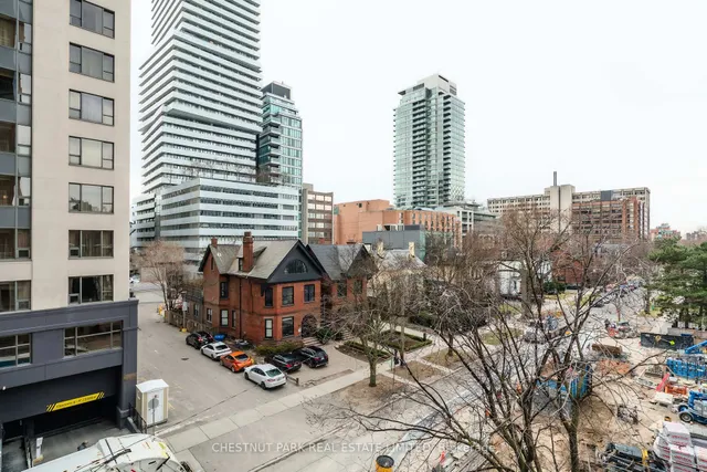Additional property image - 38 Avenue Rd Unit 400