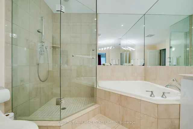 Additional property image - 38 Avenue Rd Unit 400