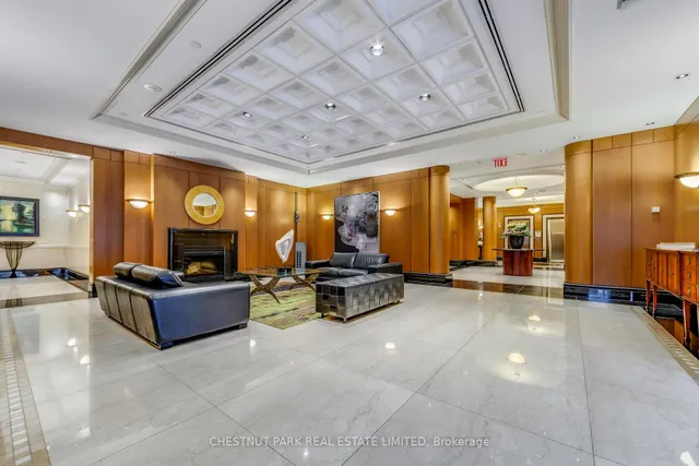 Additional property image - 38 Avenue Rd Unit 400