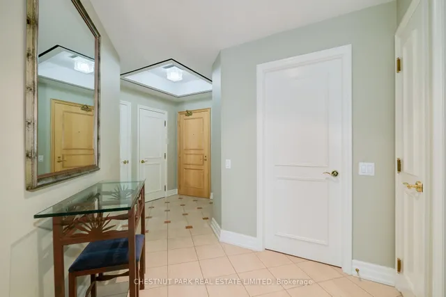 Additional property image - 38 Avenue Rd Unit 400