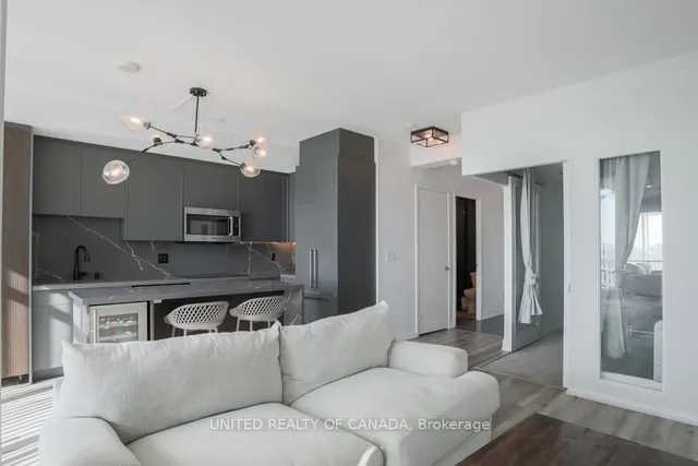 Additional image 38 of 215 Fort York Blvd Unit #705