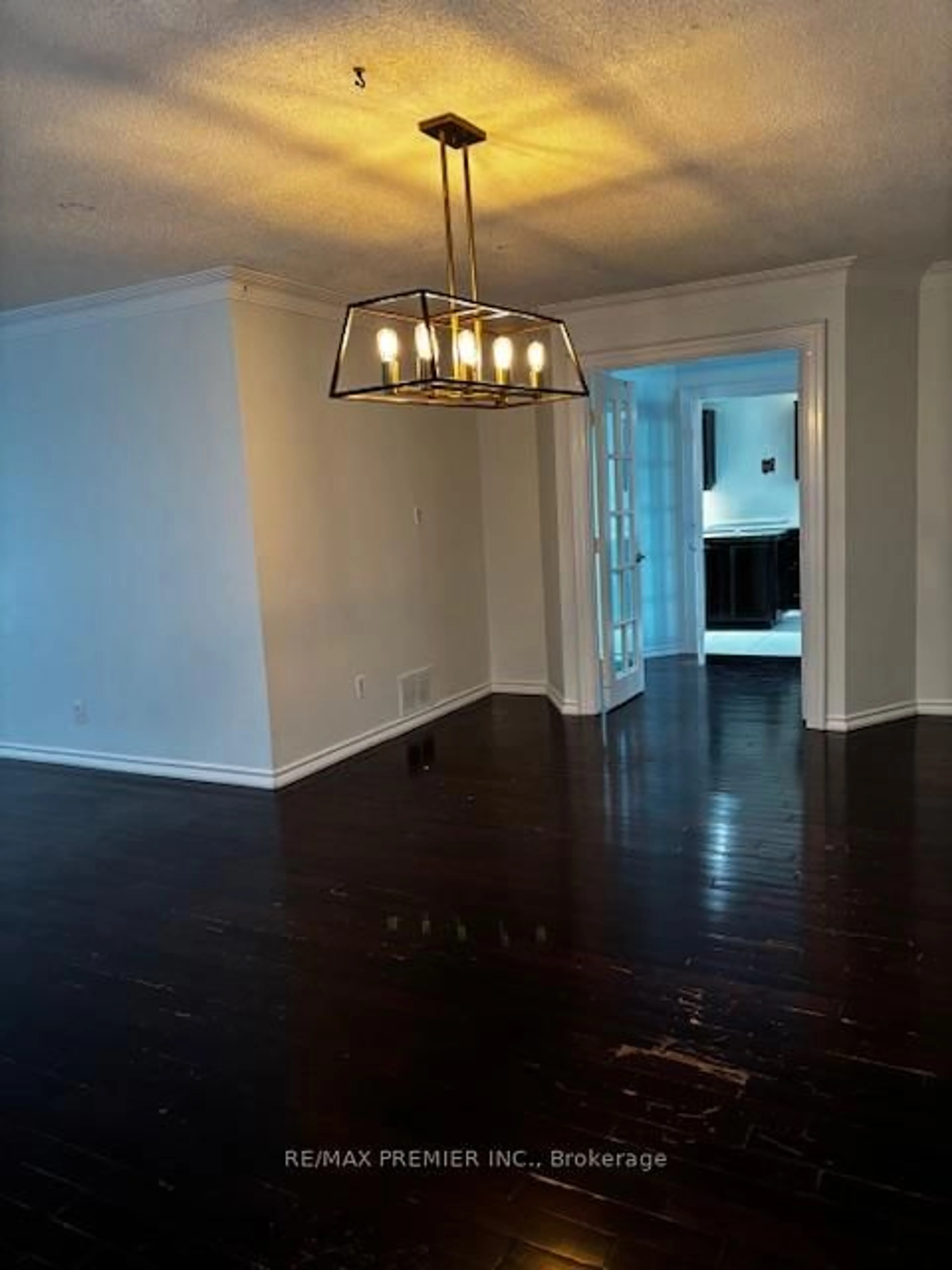 A pic of a room for 128 Fisherville Rd, Toronto Ontario M2R 3C2