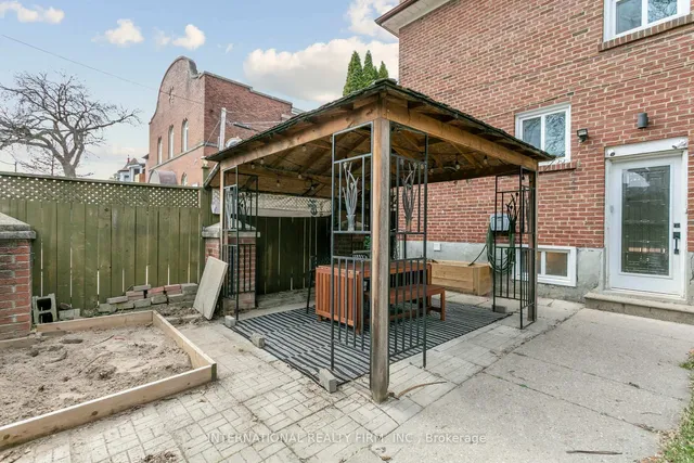 Additional property image - 50 Denison Ave