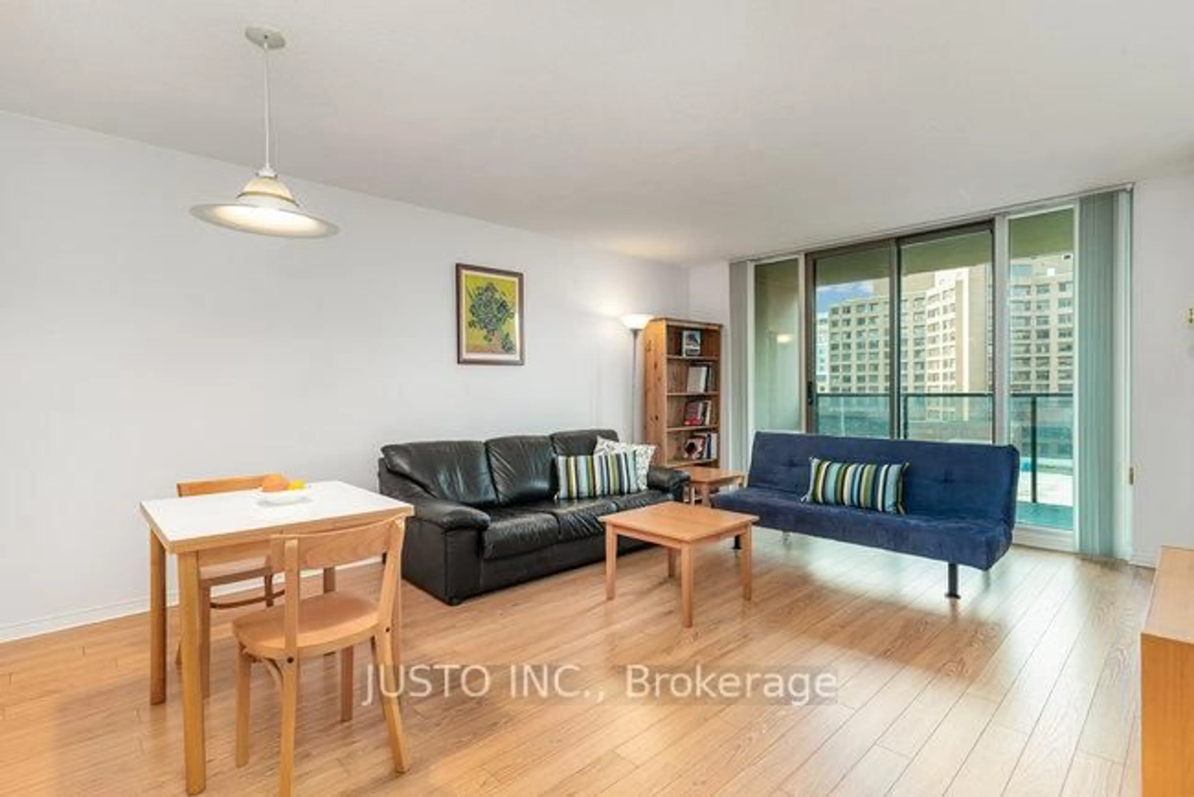 Living room with furniture, wood/laminate floor for 750 Bay St #1108, Toronto Ontario M5G 1N6