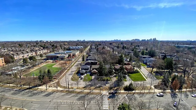 Additional image 17 of 26 Norton Ave Unit 1505