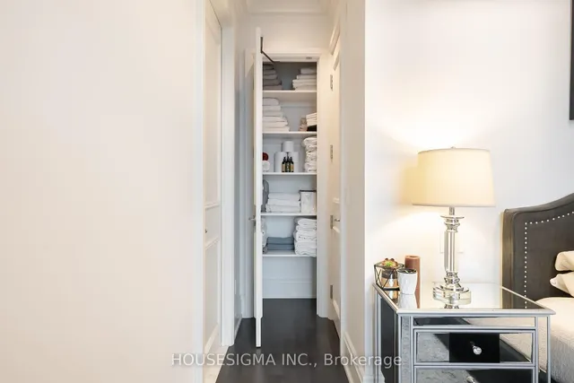 Additional property image - 311 Bay St Unit 4203