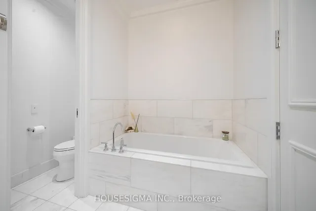 Additional property image - 311 Bay St Unit 4203