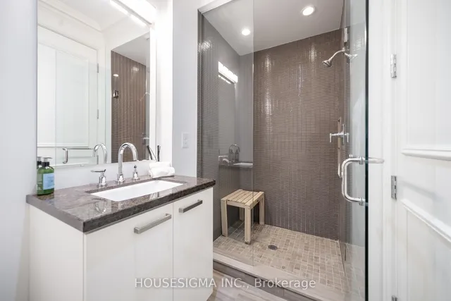 Additional property image - 311 Bay St Unit 4203