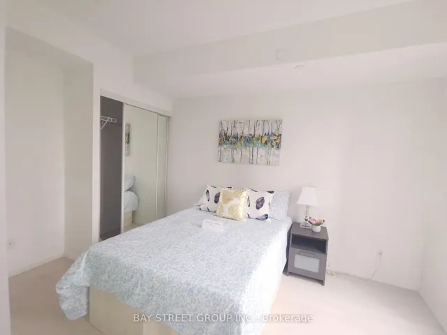 Additional property image - 68 Shuter St Unit 1602
