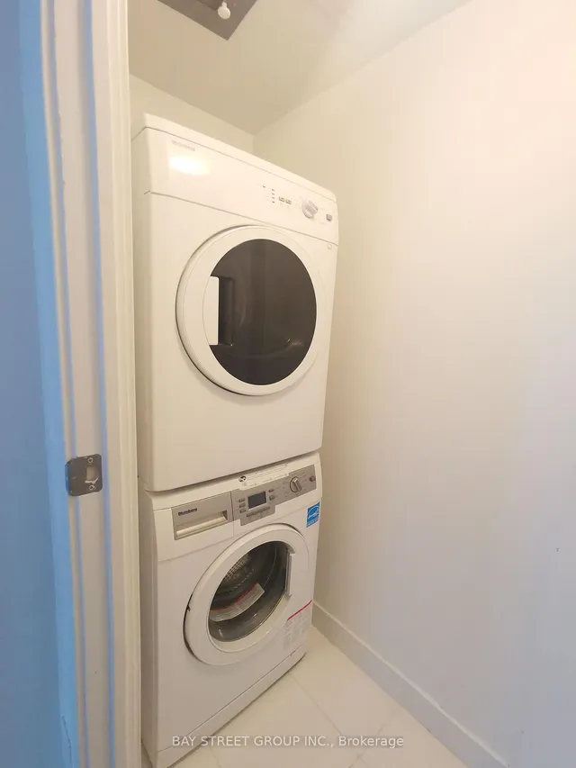 Additional property image - 68 Shuter St Unit 1602