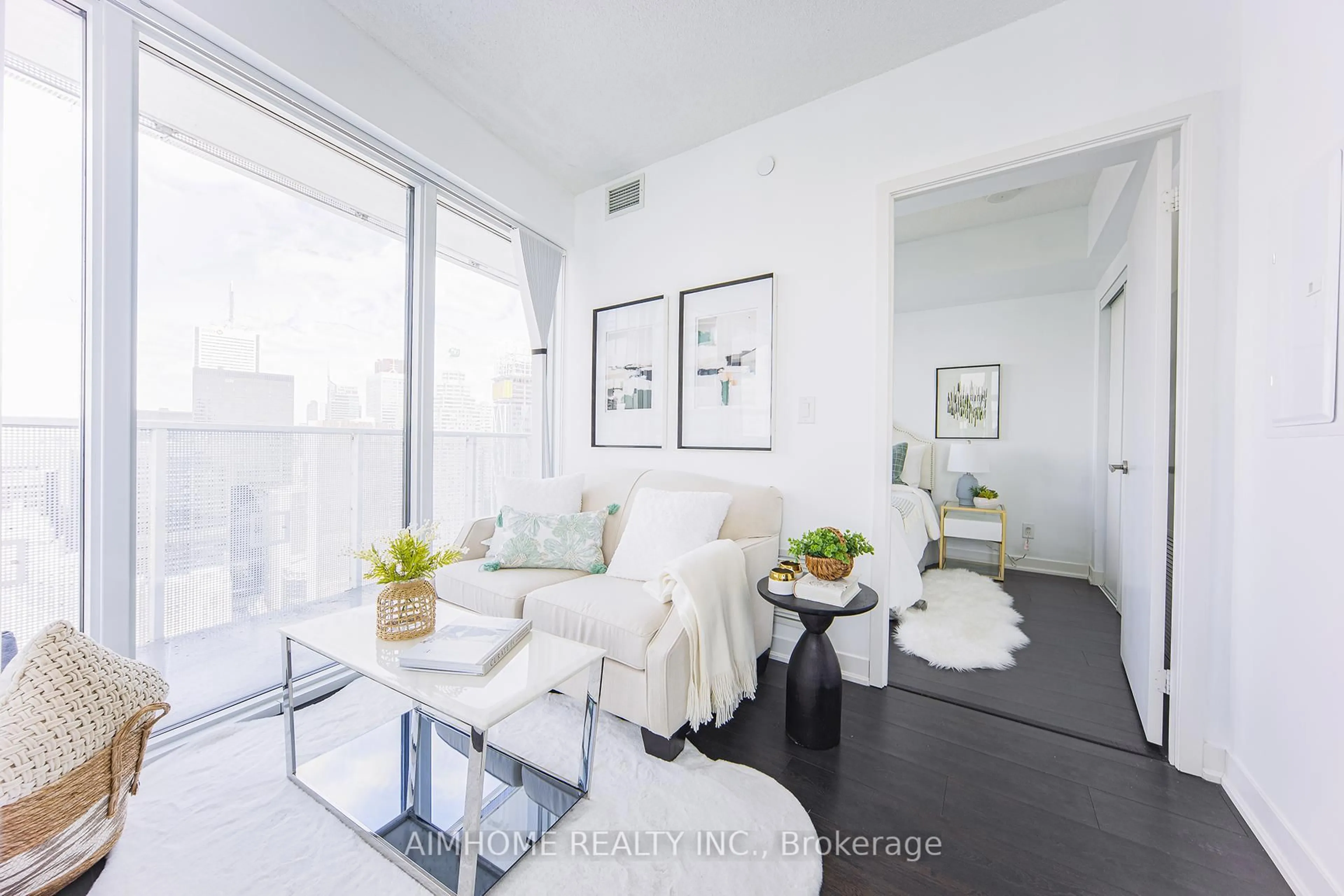 Living room with furniture, unknown for 88 Harbour St #5602, Toronto Ontario M5J 1B7