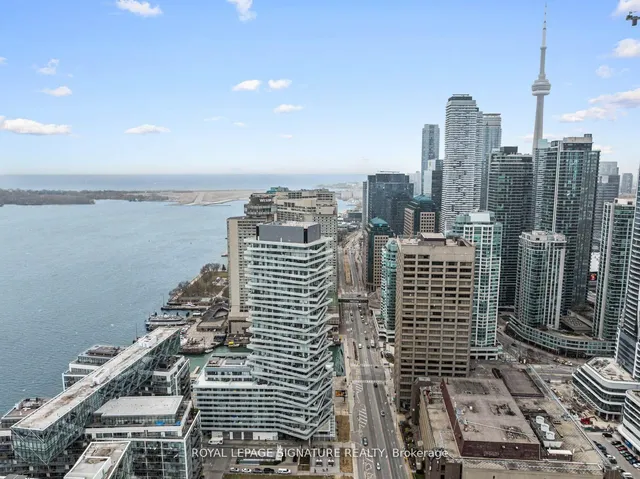Additional property image - 15 Queens Quay Unit 3305