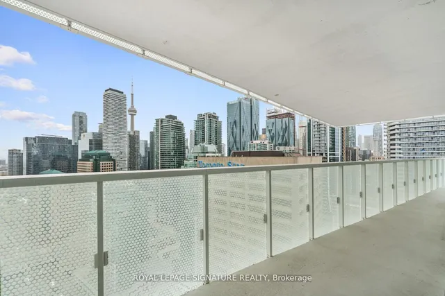 Additional property image - 15 Queens Quay Unit 3305