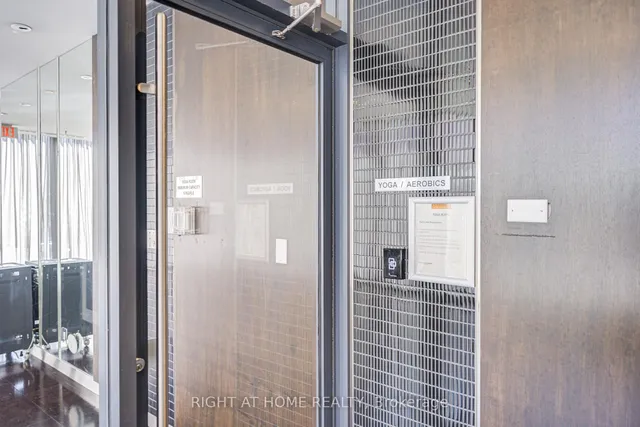 Additional image 20 of 28 Ted Rogers Way Unit 3008
