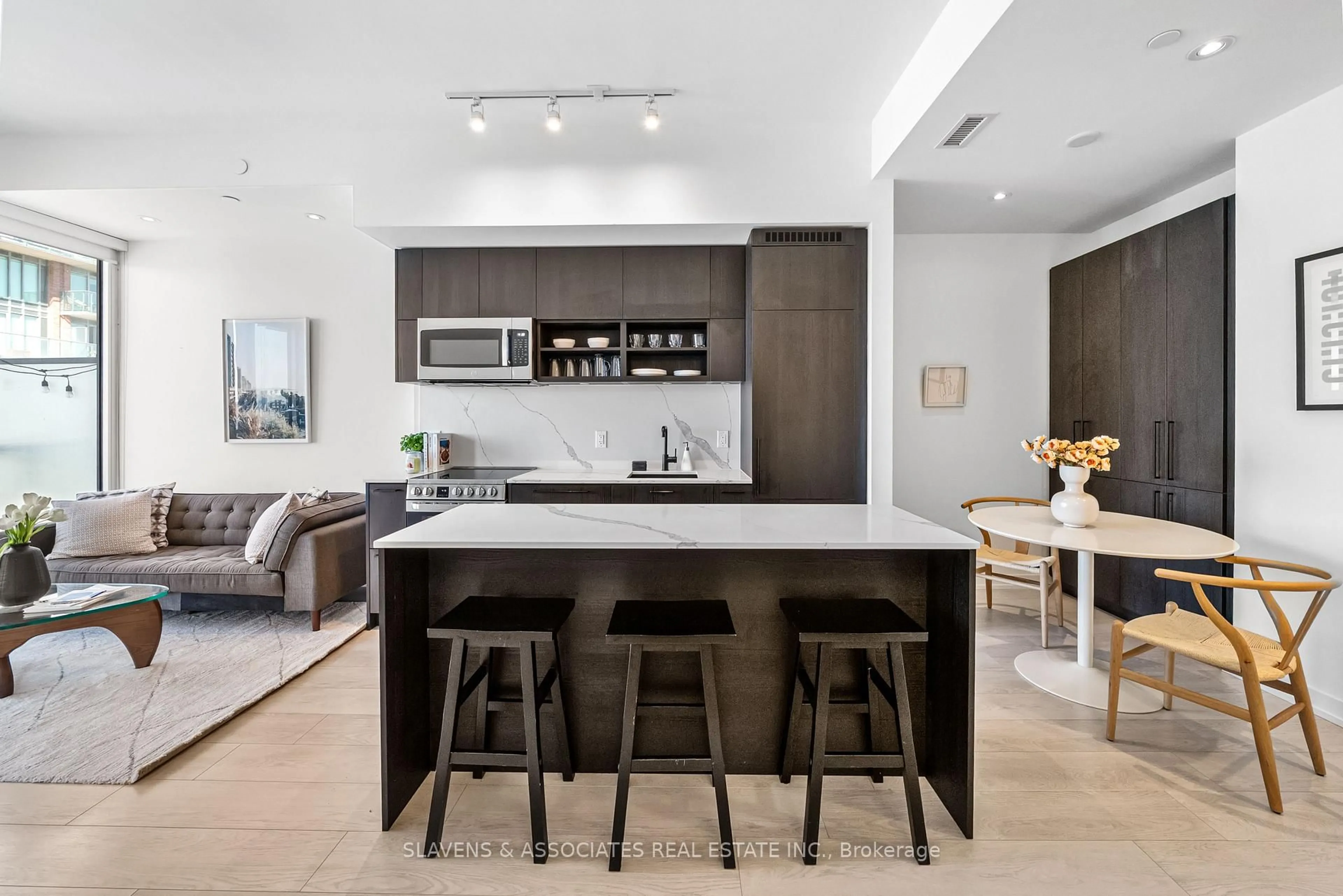 Open concept kitchen, ceramic/tile floor for 135 East Liberty St #2406, Toronto Ontario M6K 3K4