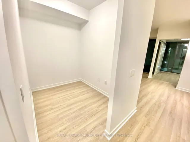 Additional property image - 250 Lawrence Ave Unit 316