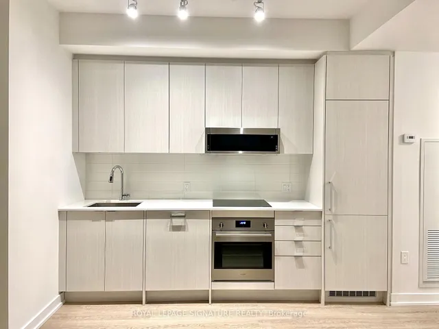 Additional property image - 250 Lawrence Ave Unit 316