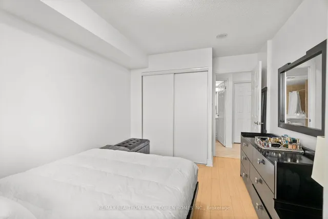 Additional property image - 80 Harrison Garden Blvd Unit 624