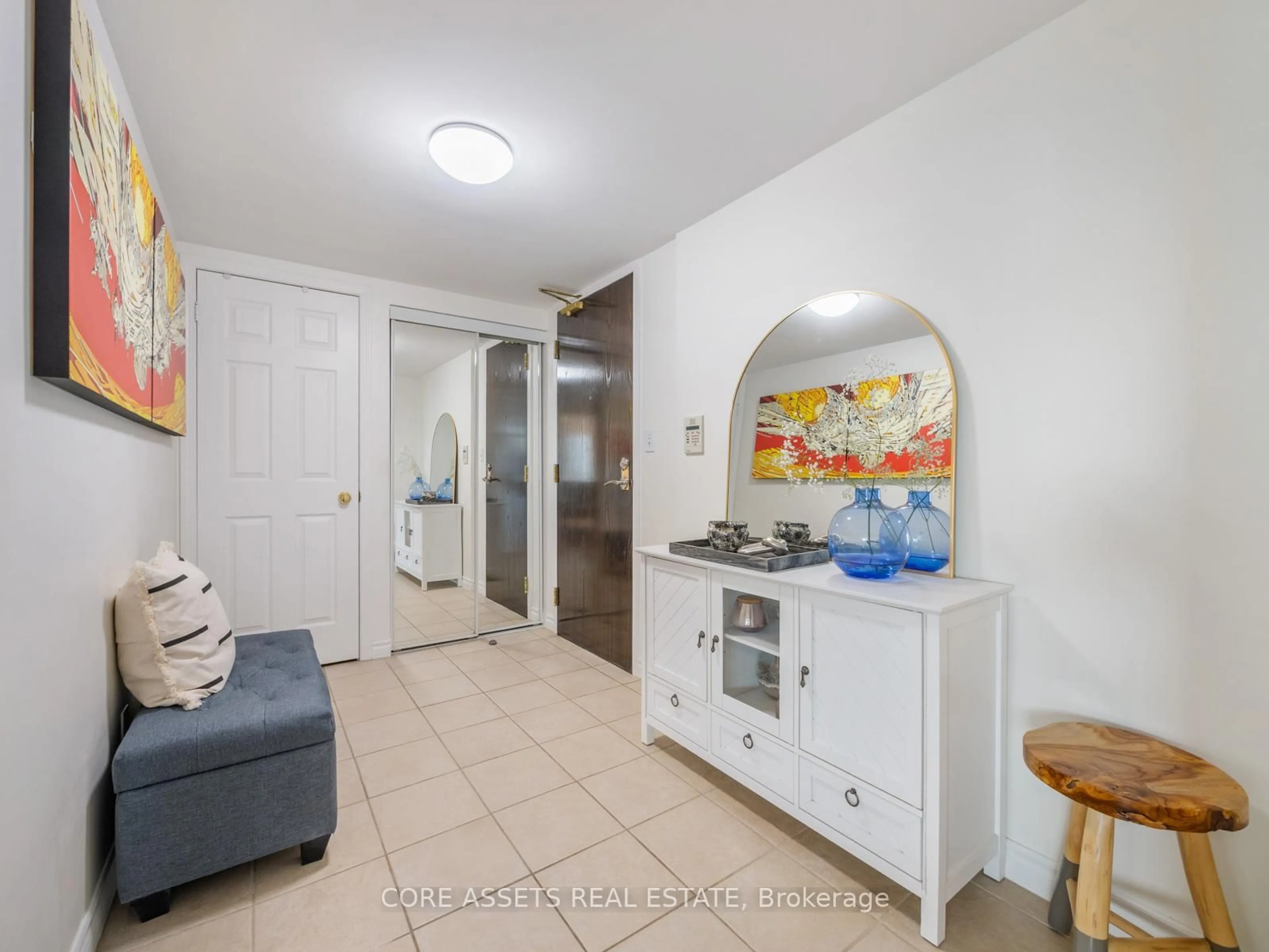 Indoor entryway for 18 Spring Garden Ave #2705, Toronto Ontario M2N 7M2