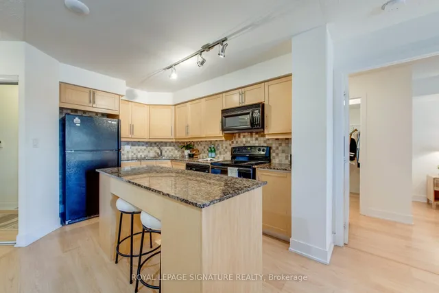 Additional property image - 20 Blue Jays Way Unit 1401