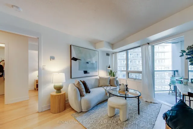 Additional property image - 20 Blue Jays Way Unit 1401