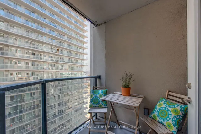 Additional property image - 20 Blue Jays Way Unit 1401