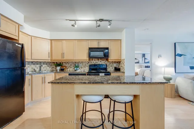 Additional property image - 20 Blue Jays Way Unit 1401