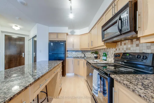 Additional property image - 20 Blue Jays Way Unit 1401