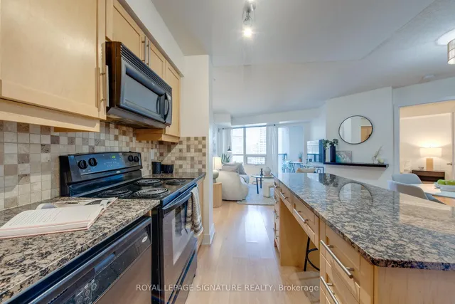Additional property image - 20 Blue Jays Way Unit 1401