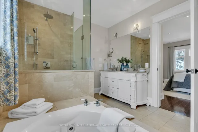 Additional property image - 68 Astley Ave