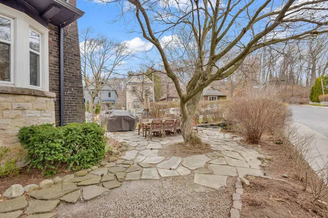 Additional property image - 68 Astley Ave