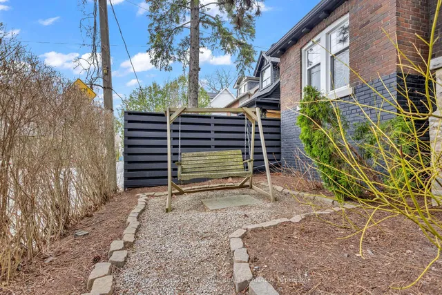 Additional property image - 68 Astley Ave